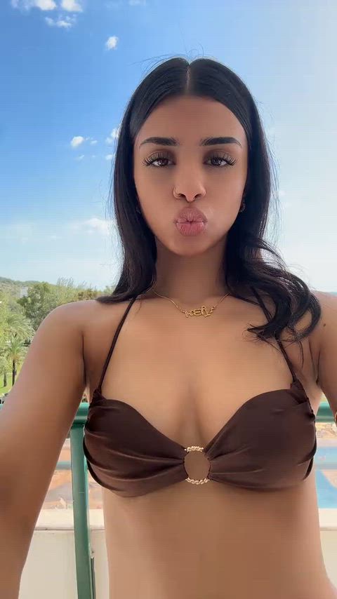 Petite cutie