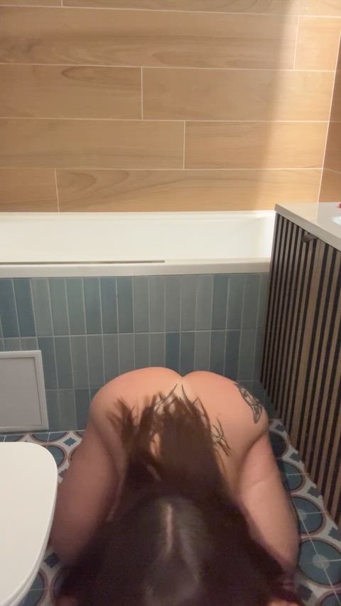 I love every curve and sag