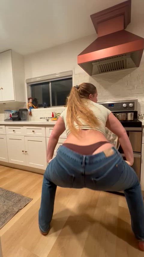 Hungry booty