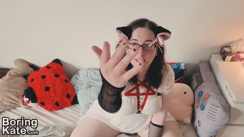 Hey, cum dumpers!! I'm really horny today!!!!