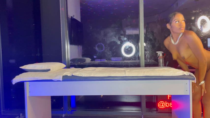 U lettin Nina kartel massage u naked n bake world