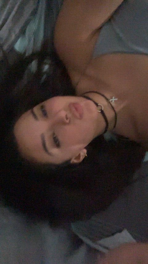 Would you fuck me on my parents bed? F18