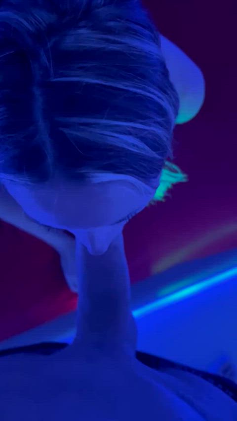[FM4F]Orlando Sunday night only !! We are looking for an attractive female for some hot play!