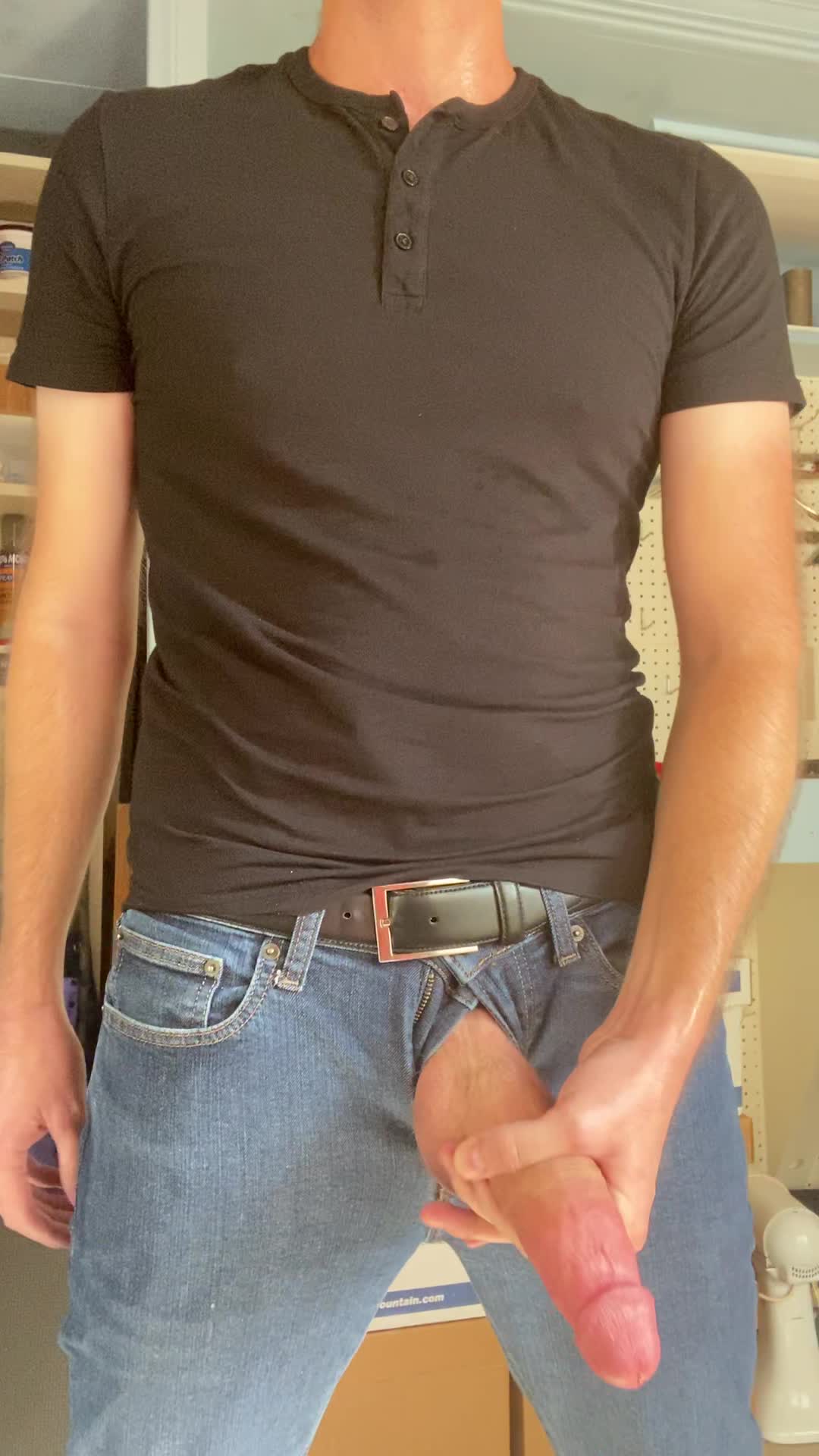 It feels so good pumping cum out of my huge cock