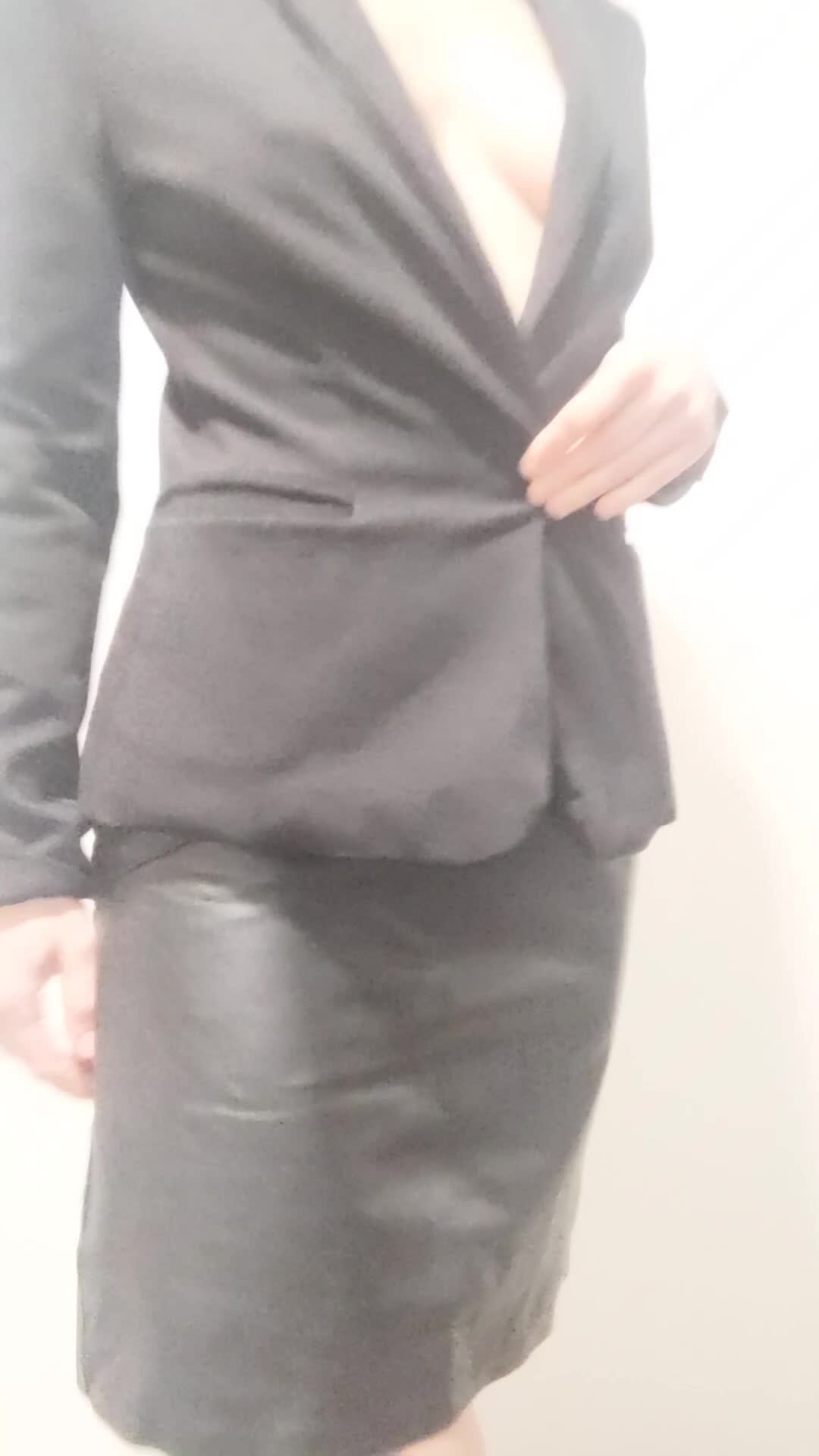 Dusting out real clothes for a job interview tomorrow 😬😨
