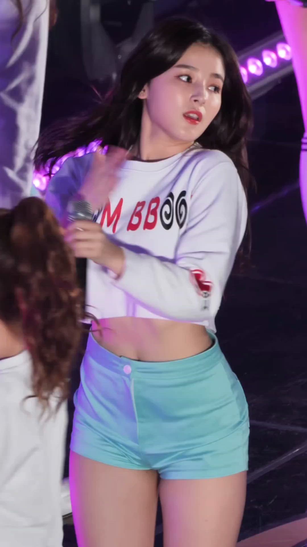 Nancy | MOMOLAND
