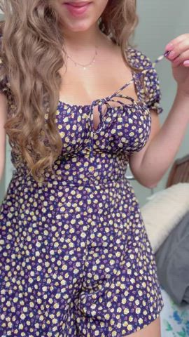Amateur Big Tits Bouncing Tits Dress Smile Teen Titty Drop Porn GIF by lamsinka89