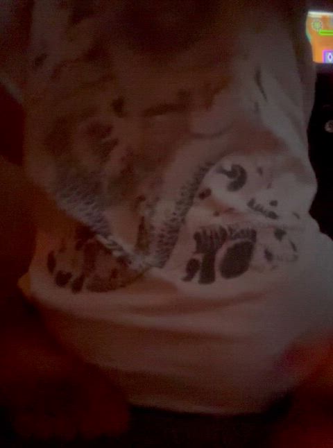 [18] ive been getting curvier :3