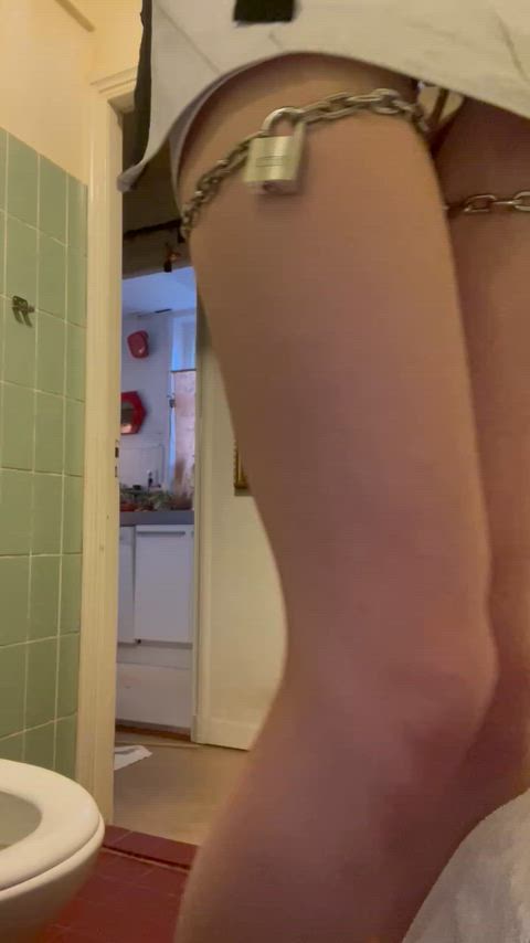 In love with my belt n heels