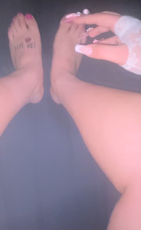 toes done like a good girly