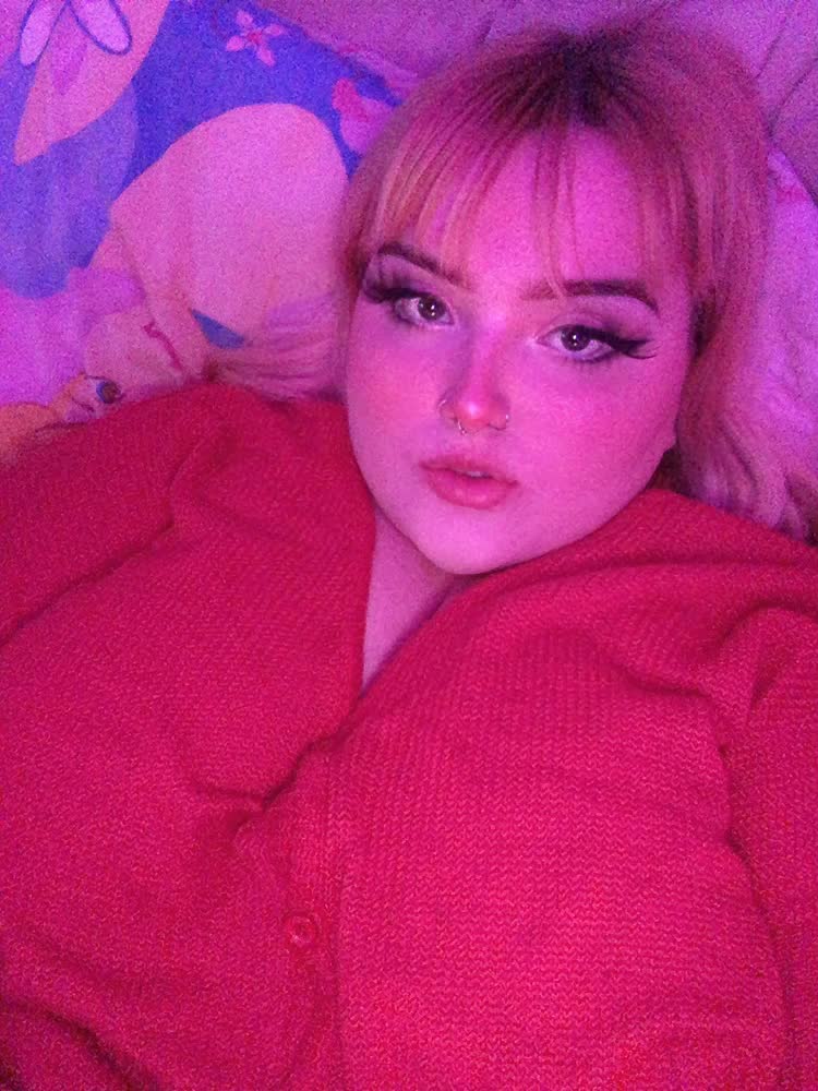 who wants to feel how soft they are? 💖✨