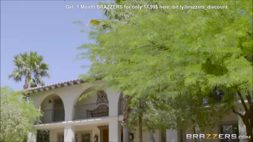 Busty Eva Notty Gives Little Scoundrel A Sneaky Blowjob