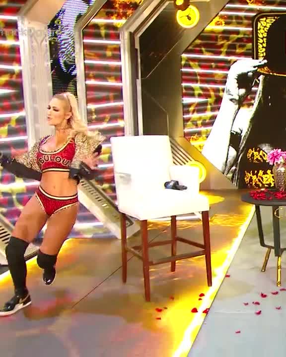Sexy Carmella