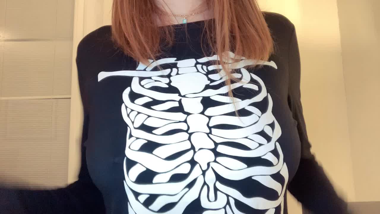 What I wore to take the kids trick or treating 😘