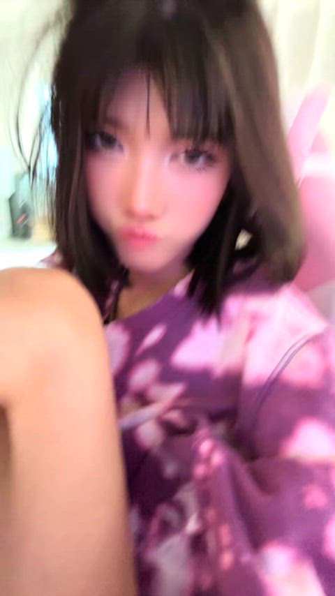 Gentle thoughts drifting lower