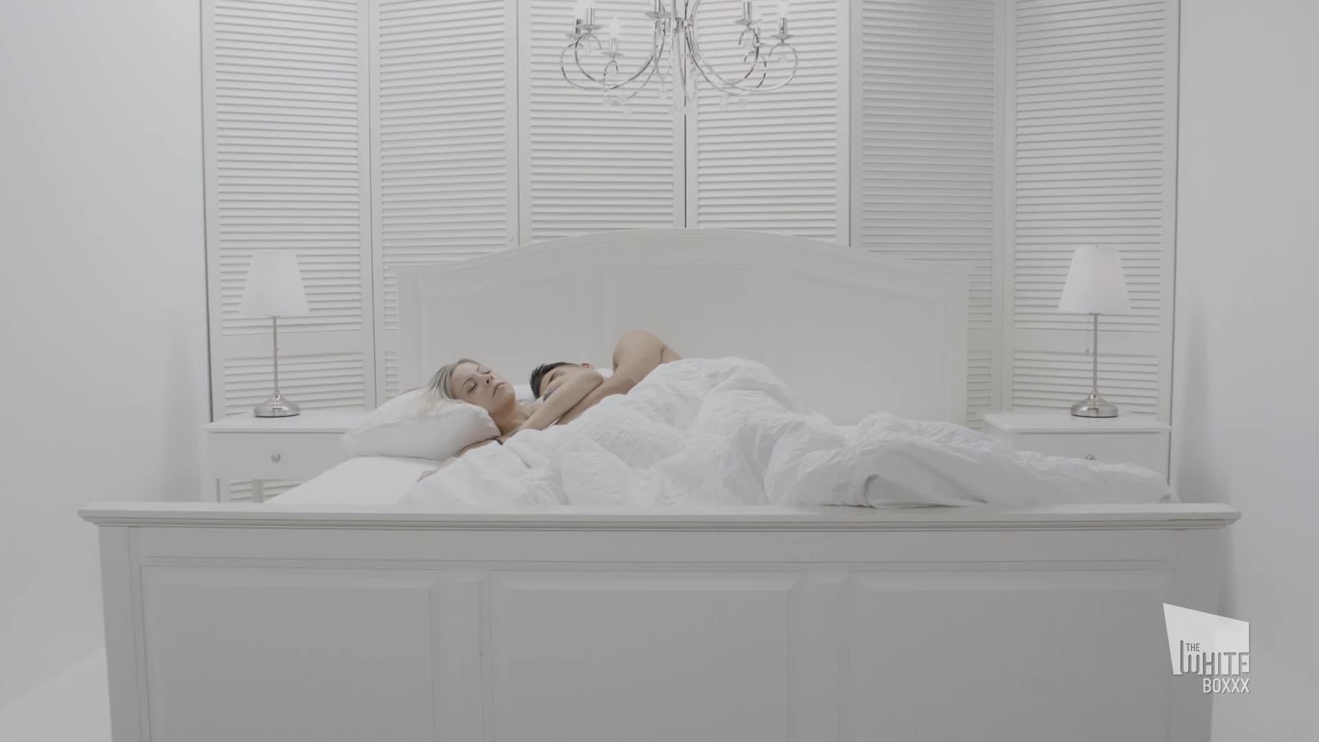 Sensual morning sex - Julia Parker