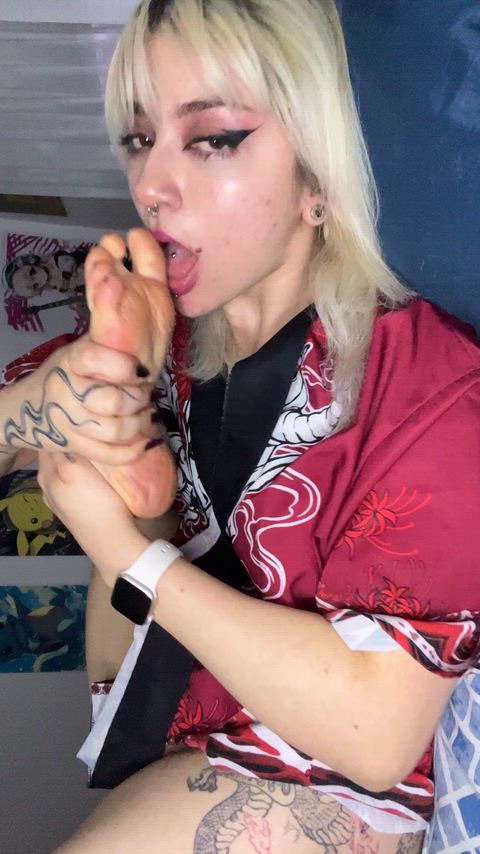 would you suck the other one if i asked?