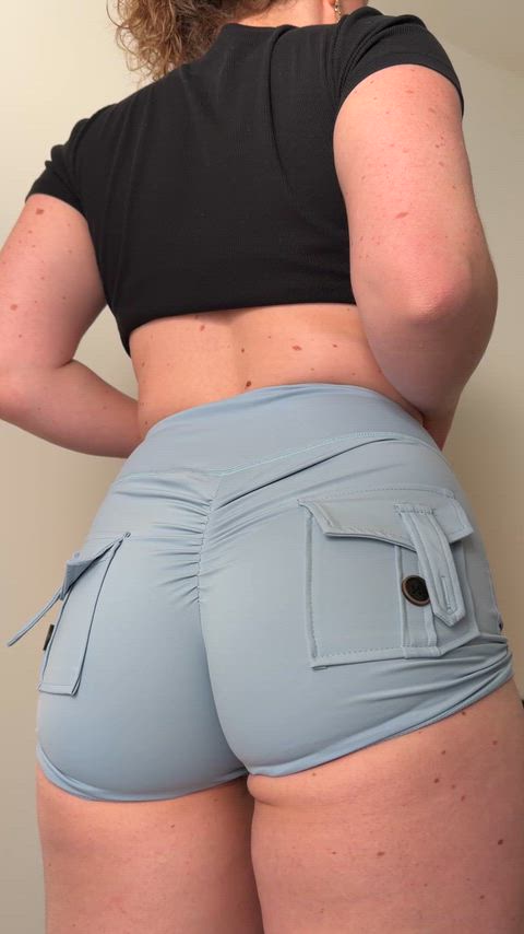 these shorts gave up trying a long time ago