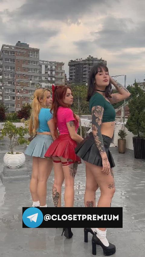 MARTINA OLIVEIRA E SUAS AMIGUINHAS SUPER PODEROSAS - COMPLETO NOS COMENTÁRIOS.
