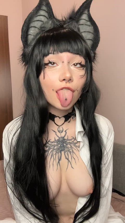 I'm waiting for you to fuck my face and cum in it