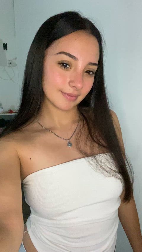 I need an older man I can spend nudes to😝