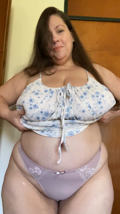 32F.. suck my titss pls :)