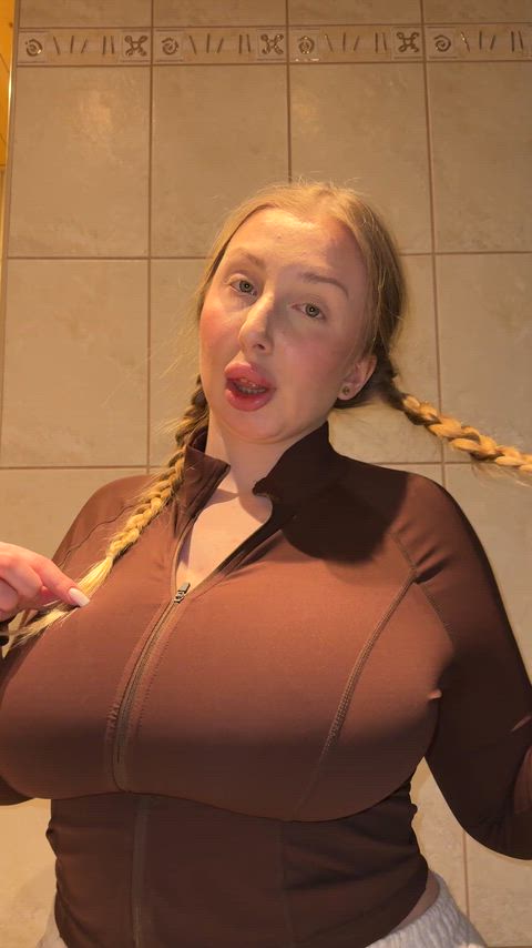 230lbs tech worker.. fuck-worthy or nah?