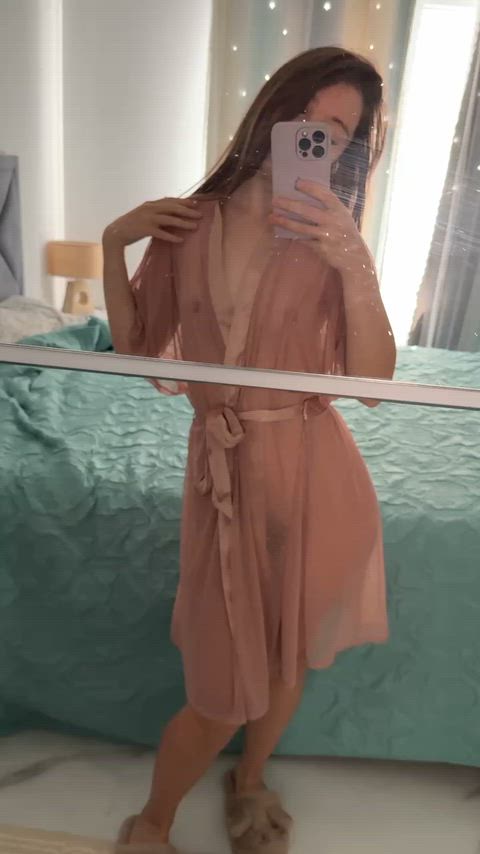 My pussy’s a tantalizing work of art