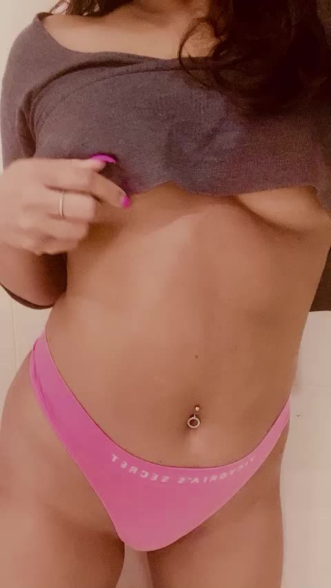 Nipple-play beore bed!🍩