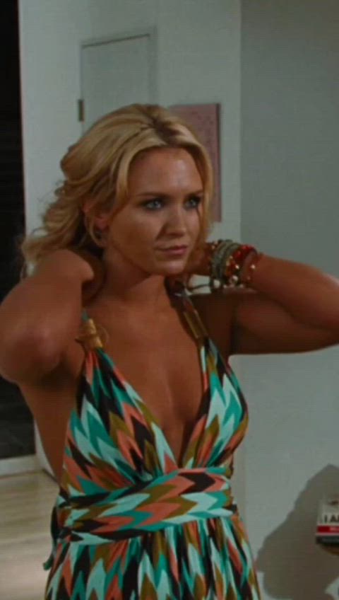Nicky Whelan - Hall Pass (2011)