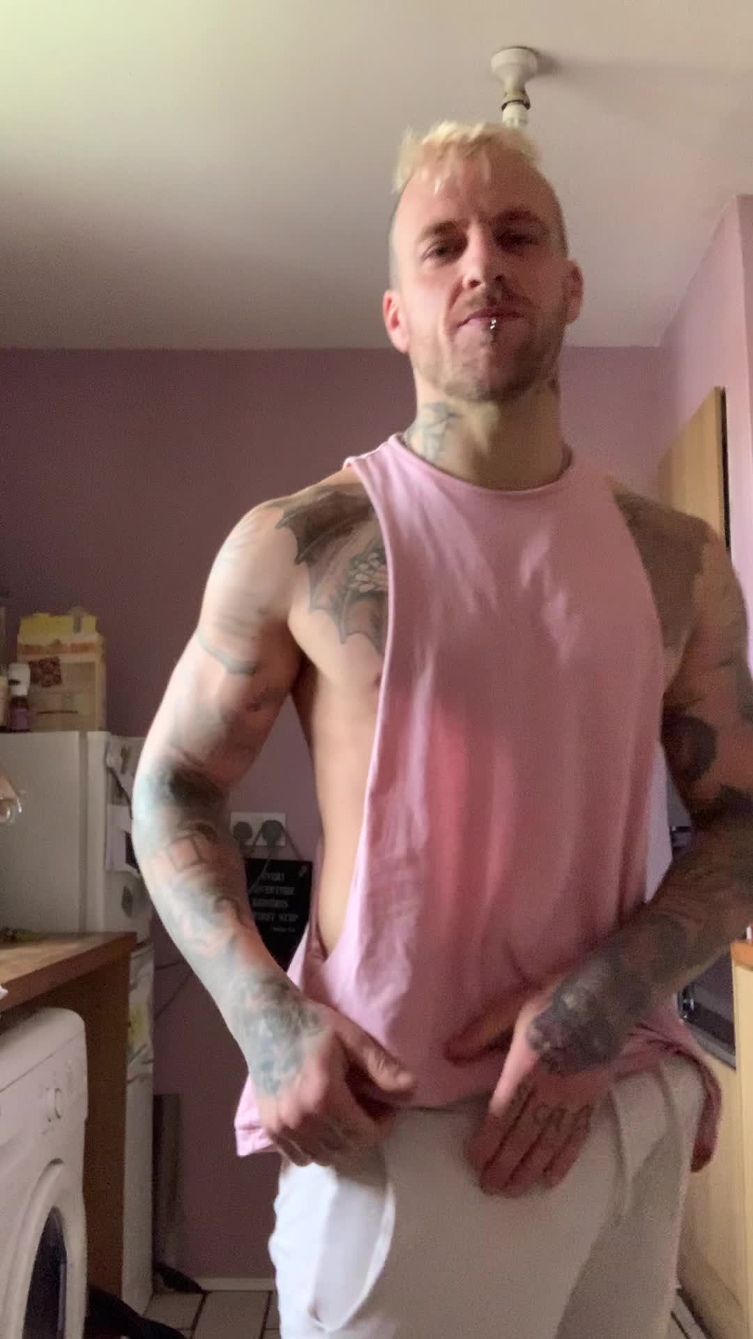 One day i’ll stop these reveal gifs xx