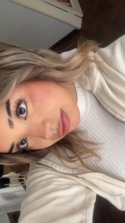 Let's be so loud, the neighbors talk about it [F18]