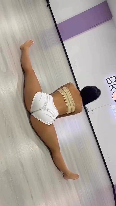 KhakiLivelyBrownbutterfly thumbnail