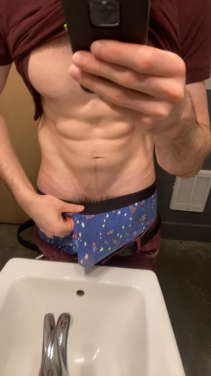 Happy Saturday! This is what I do when the customers are gone 😜😈