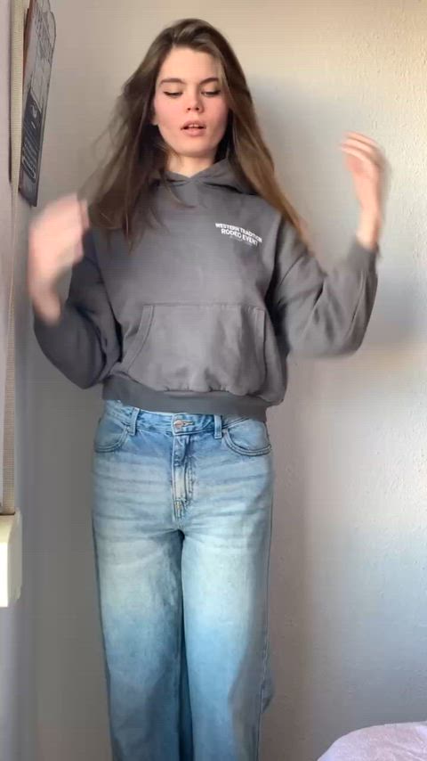 Are you into sexy girls like me?