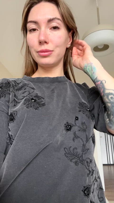 Im not ashamed to bare my beautiful little tits