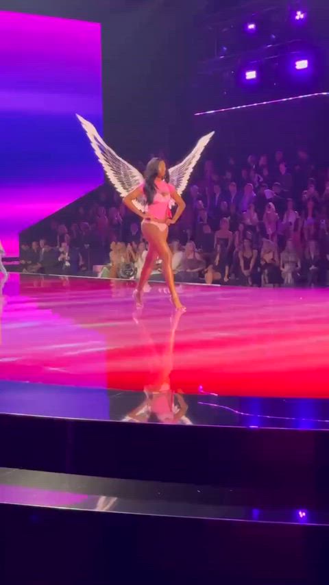 Angel Reese 🙂