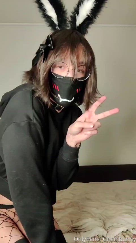 So I kinda just wanna pin you down and fuck you hard~ 👉👈🖤