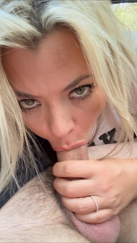 Gets tasty in the car