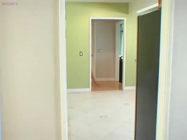 Run, Forrest, run! She's right behind you!