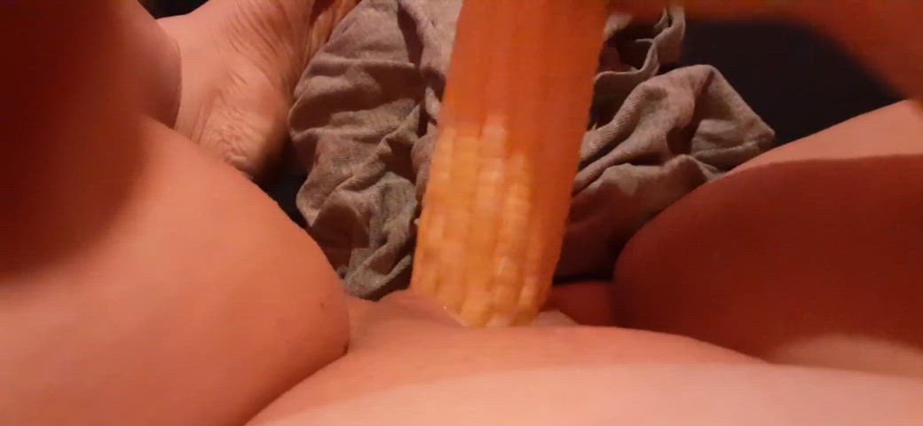 18f, who wants a juicy corn?