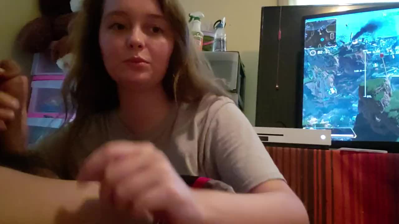 Girlfriend Sucks my Dick while I Play Video Games.
