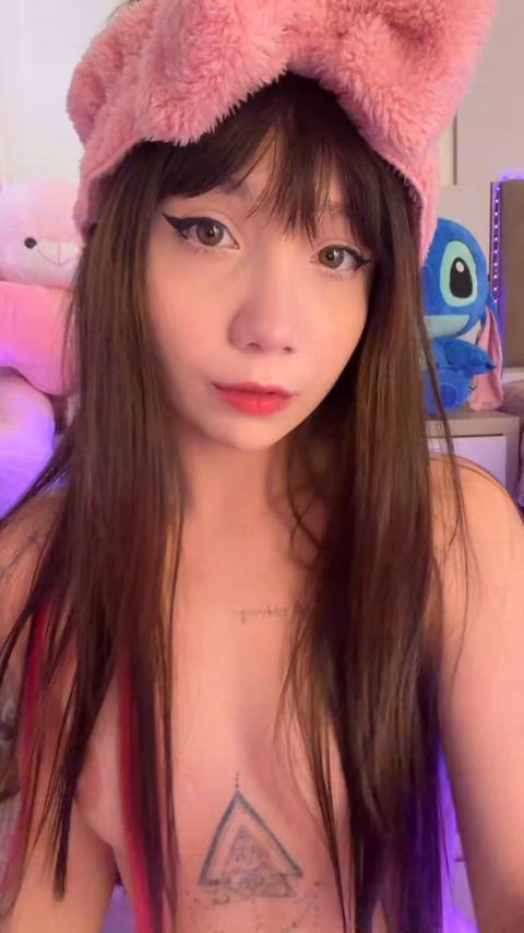 Who wouldn’t love cutie egirl