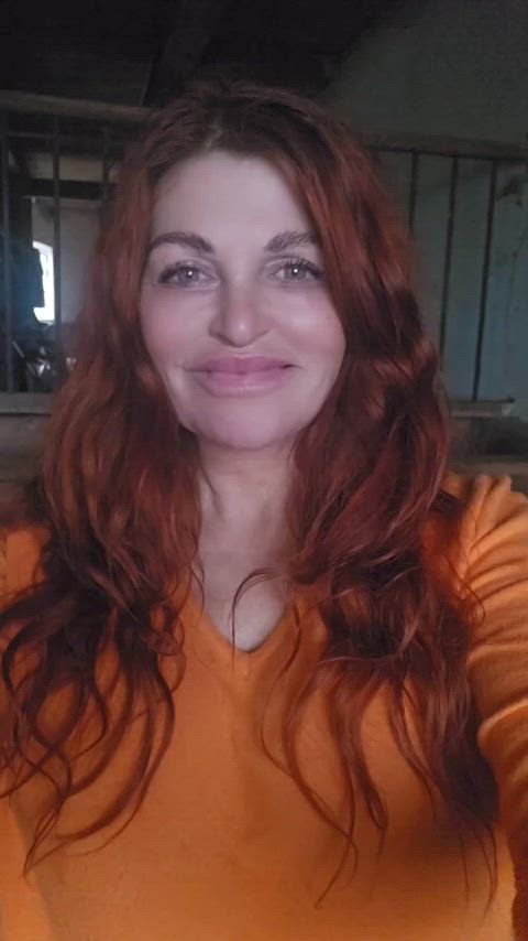 Would you like to play with me in my barn?