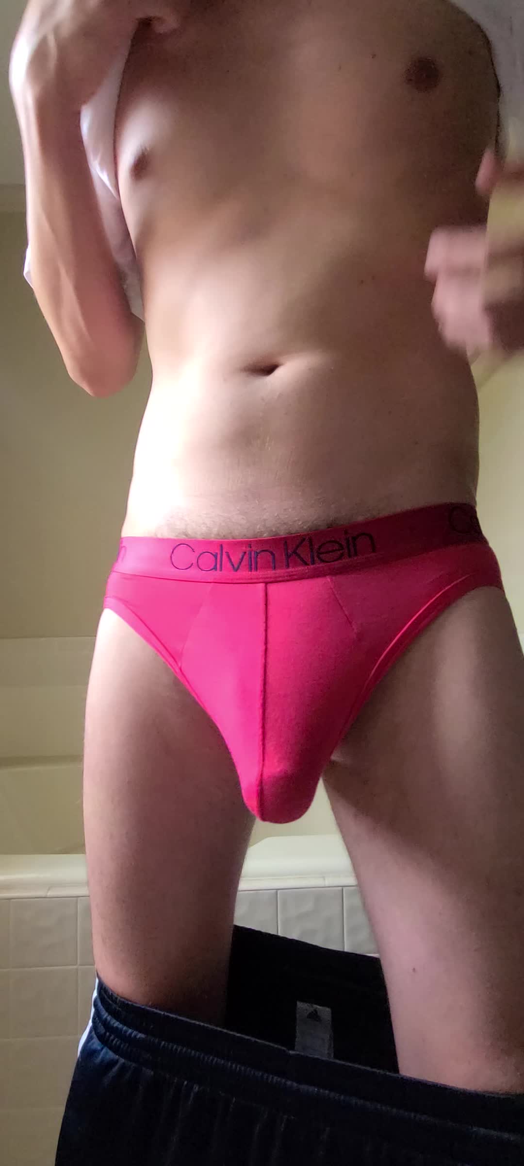 Big dick alert