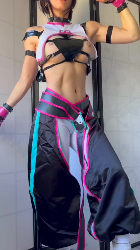Juri cosplay (PeachyAznGirly)