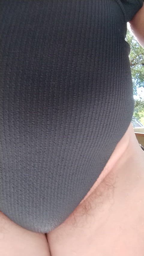 Oops, my bush escape from the swimsuit