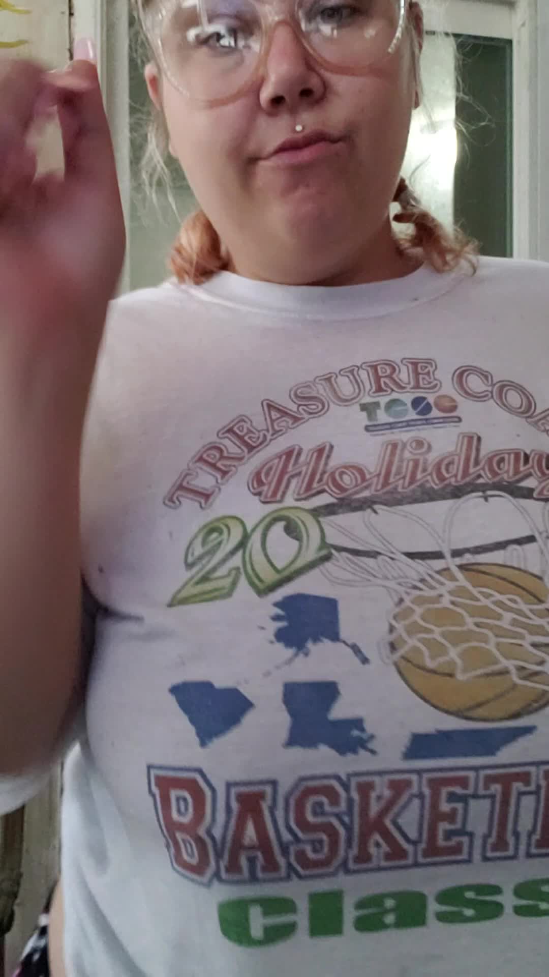 Happy Sunday from your favorite fun girl!