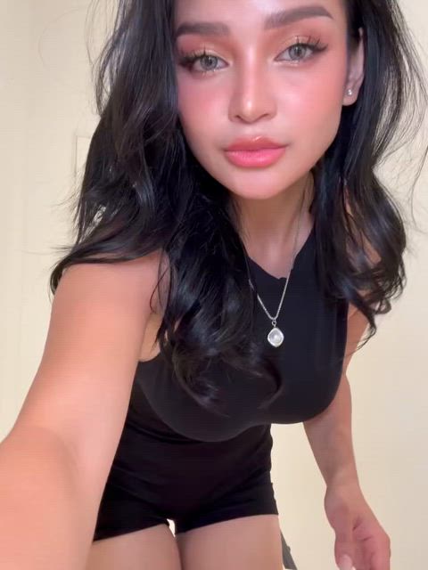 Xyriel Manabat