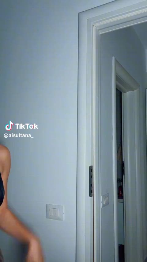 @aisultana_